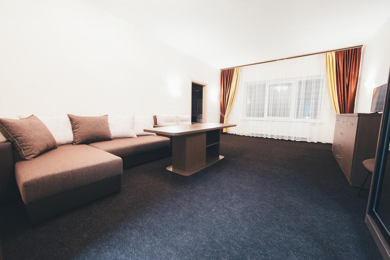 Sunhotel Astravyets Bagian luar foto
