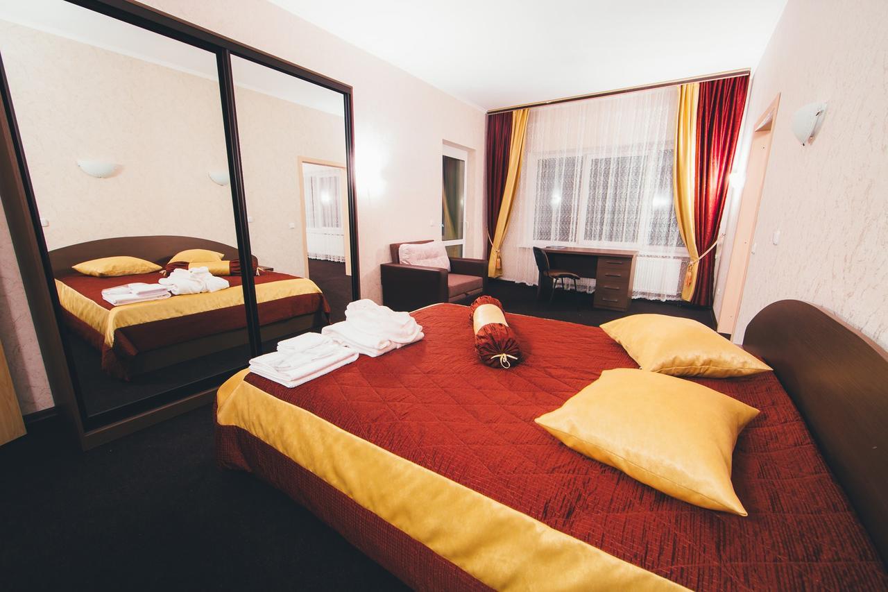 Sunhotel Astravyets Bagian luar foto